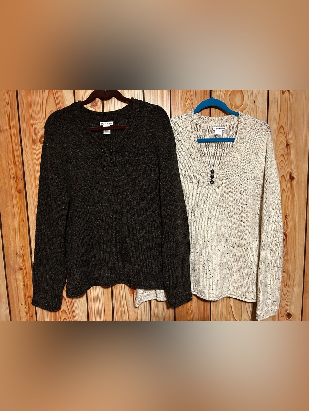 Hannah 2 PC set V-Neck Sweaters Top L  Button accents Brown & White off Women’s